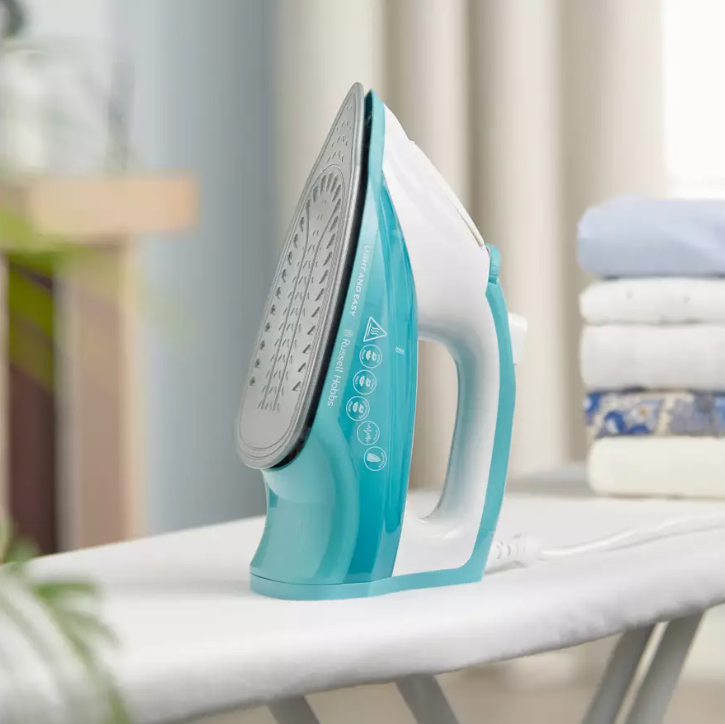 Russell Hobbs Blue Light and Easy Steam Iron 26470 - Image 2
