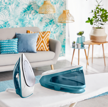 Tefal Express Easy Steam Generator Iron SV6131 - Image 2