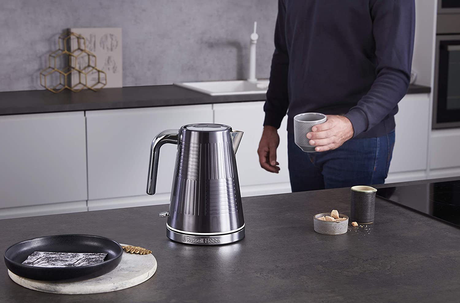 Russell Hobbs Kettle Geo Steel Cordless Electric Litre 25240 - Image 3